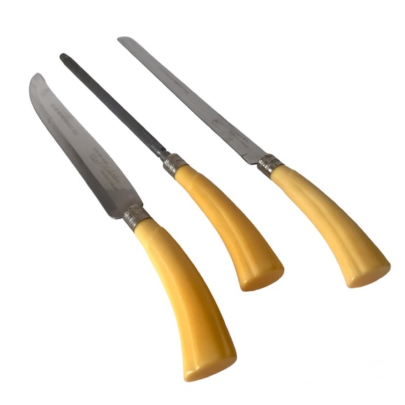 Vintage Westall Richardson Butterscotch Yellow Bakelite Carving - 3 PC Set - Picture 4 of 8